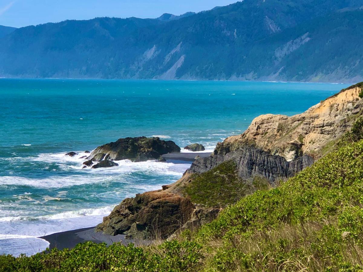 Amazing Oceanview 2 Bedroom Oceanfront! By Oceanviewhottubs Shelter Cove, Ca Tesla Ev Station Exteriér fotografie