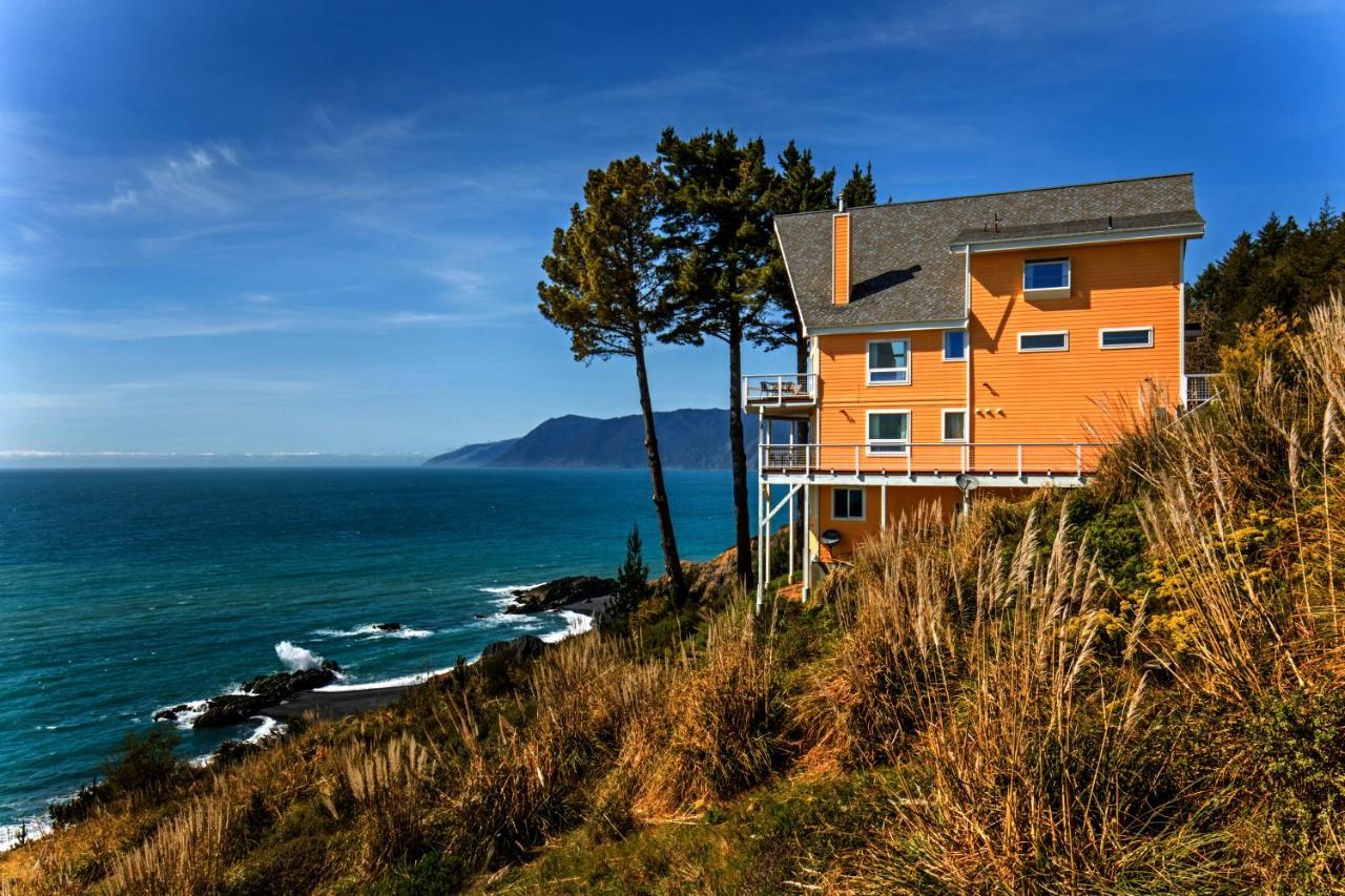 Amazing Oceanview 2 Bedroom Oceanfront! By Oceanviewhottubs Shelter Cove, Ca Tesla Ev Station Exteriér fotografie
