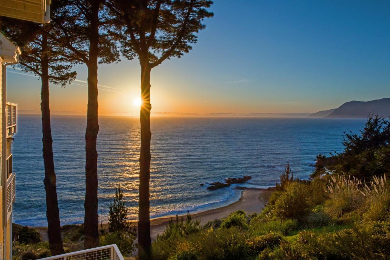 Amazing Oceanview 2 Bedroom Oceanfront! By Oceanviewhottubs Shelter Cove, Ca Tesla Ev Station Exteriér fotografie